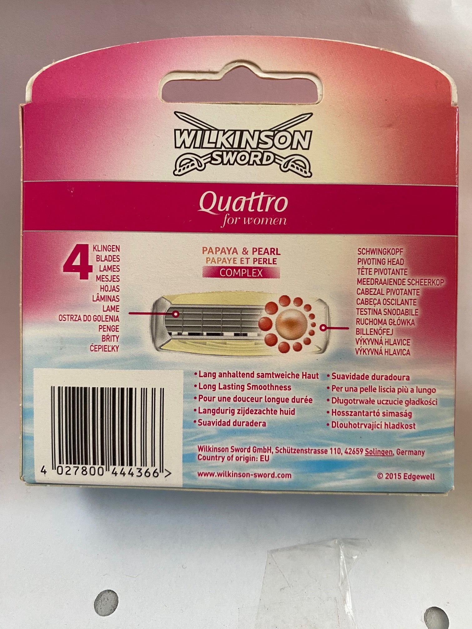 Wilkinson Sword Quattro For Women Razor With 4 Blades For Smooth Shave And Comfort Secondary image